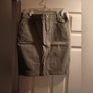 NWOT Charter Club Green Twill Skirt
